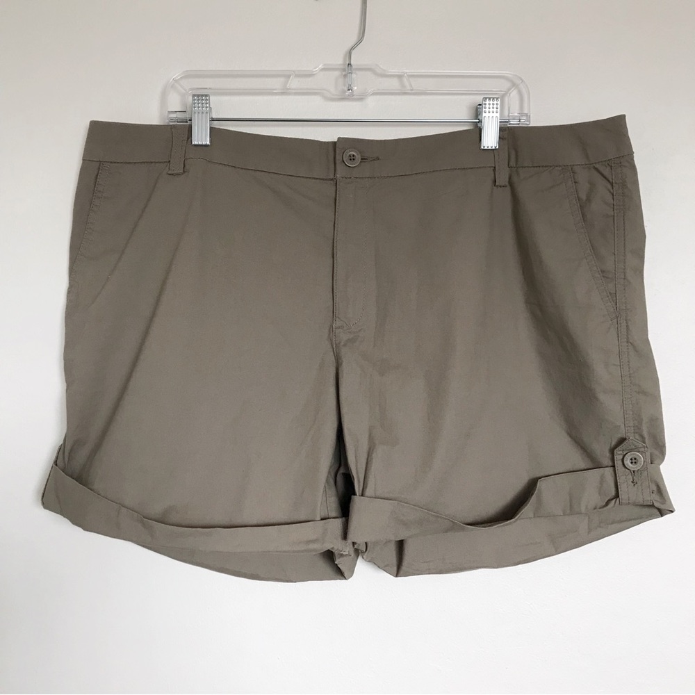 Liz Claiborne Taupe Roll Tab Shorts Size 18 Casual Spring Summer Travel